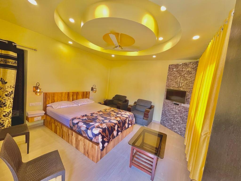 Hotel Saptarang Residency Panhāla Zewnętrze zdjęcie