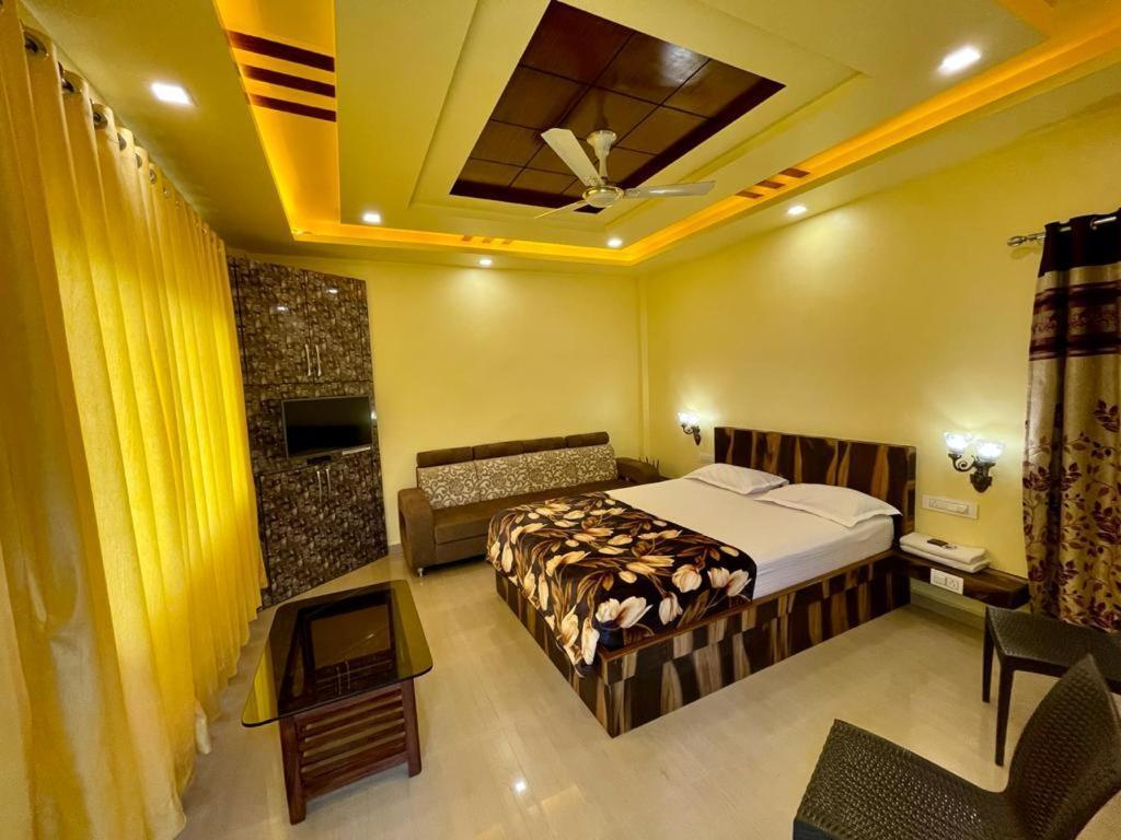 Hotel Saptarang Residency Panhāla Zewnętrze zdjęcie