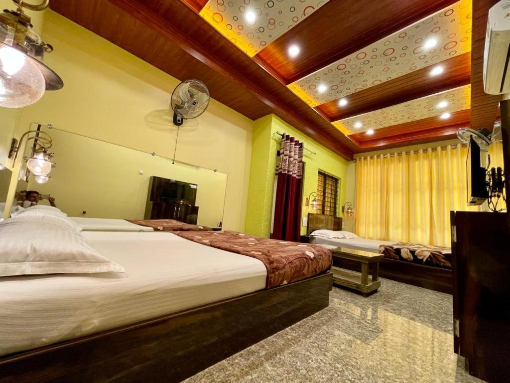 Hotel Saptarang Residency Panhāla Zewnętrze zdjęcie