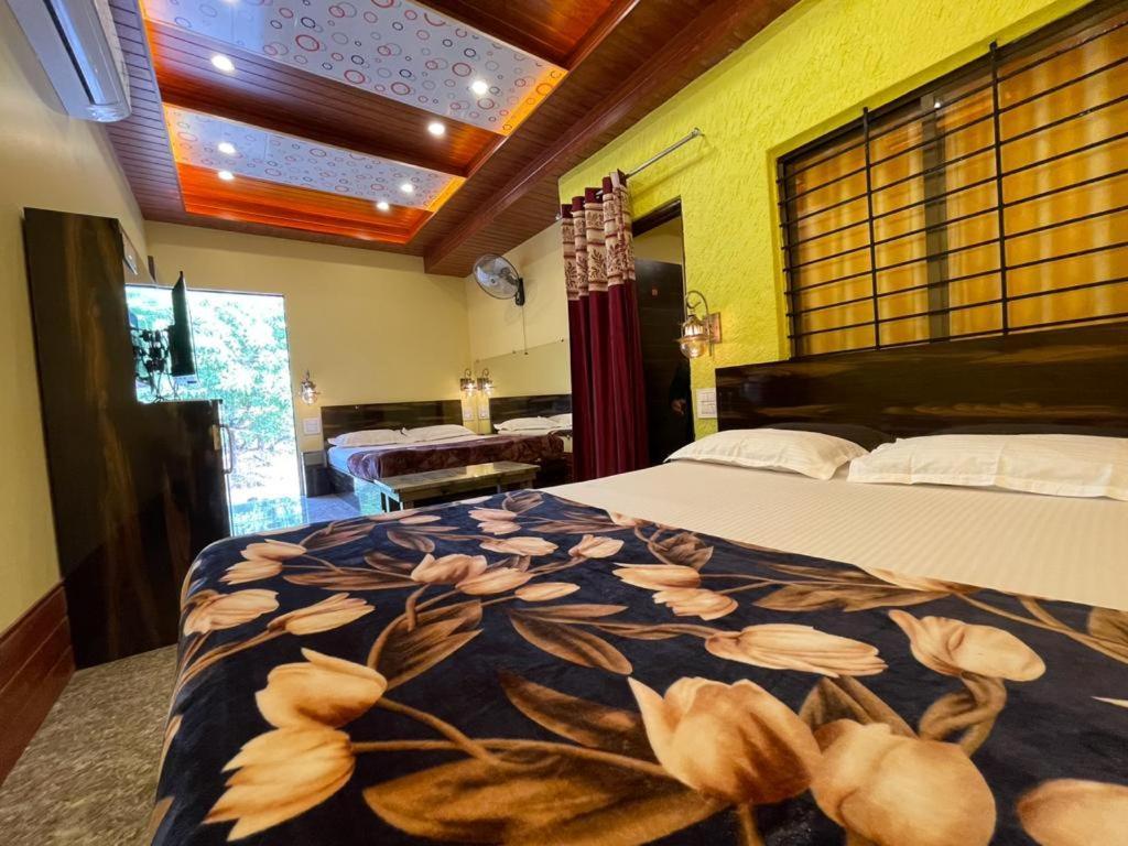 Hotel Saptarang Residency Panhāla Zewnętrze zdjęcie